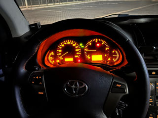 Toyota Avensis foto 7