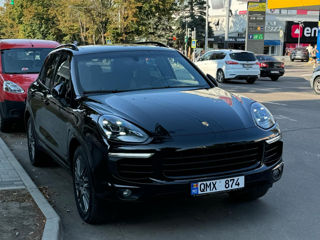 Porsche Cayenne foto 1