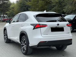 Lexus NX Series foto 4