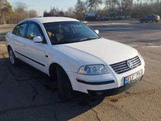 Volkswagen Passat foto 3