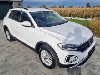 Volkswagen T-Roc foto 2