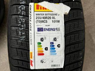 Anvelope Pirelli 255/40 R20 Winter Sottozero 3