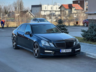 Mercedes E Class foto 1