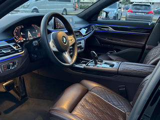 BMW 7 Series foto 7