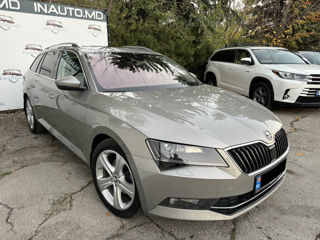 Skoda Superb foto 5