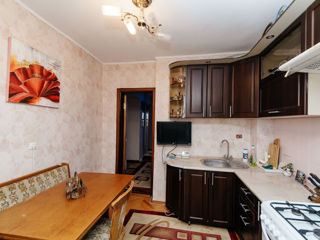 Apartament cu 3 camere, 79 m², Telecentru, Chișinău foto 11
