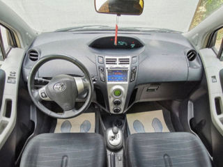 Toyota Yaris foto 6