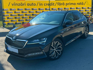 Skoda Superb foto 1