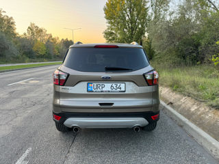 Ford Kuga foto 4