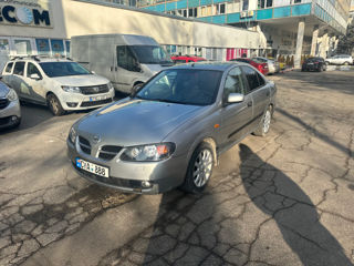 Nissan Almera foto 9