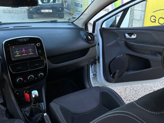 Renault Clio foto 11