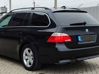 BMW 5 Series foto 3