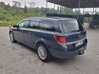 Opel Astra foto 3