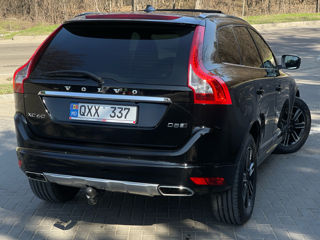 Volvo XC60 foto 2