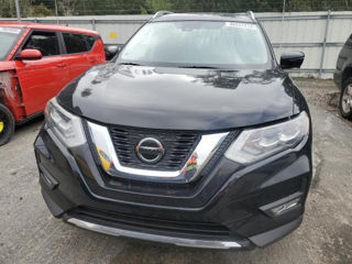 Nissan Rogue foto 2