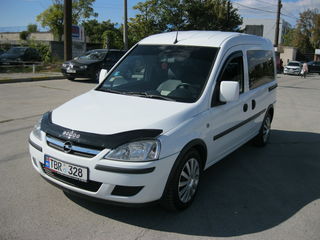 Opel Combo foto 2