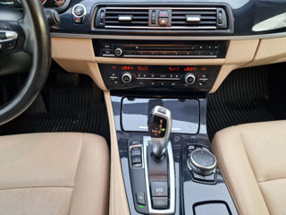 BMW 5 Series foto 10