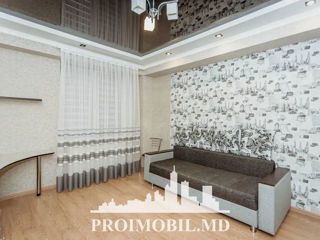 Apartament cu 2 camere, 65 m², Centru, Chișinău foto 4