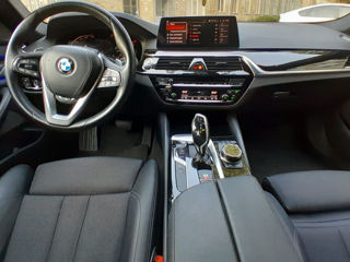 BMW 5 Series foto 5