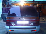 Mitsubishi Space Wagon foto 3