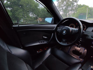 BMW 5 Series foto 3