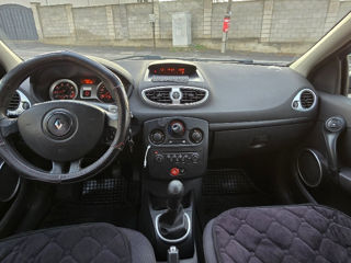 Renault Clio foto 6