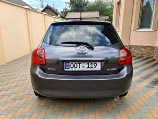 Toyota Auris foto 4