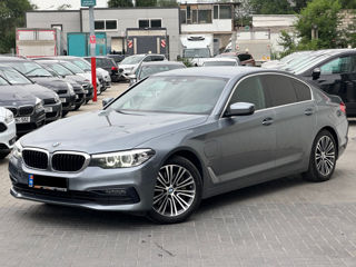 BMW 5 Series foto 4