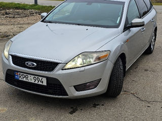 Ford Mondeo foto 6