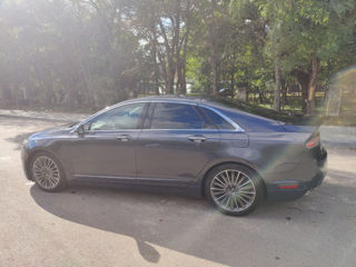 Lincoln MKZ foto 2