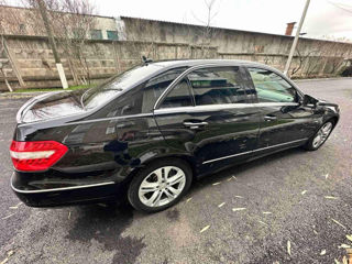 Mercedes E-Class foto 2