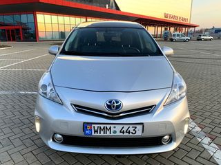 Toyota Prius + foto 2