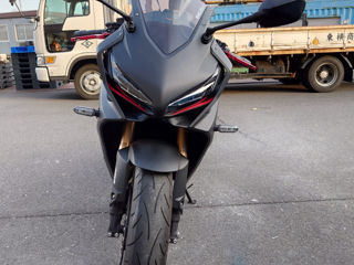 Honda CBR 650R foto 2