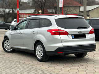 Ford Focus foto 3