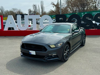 Ford Mustang foto 1