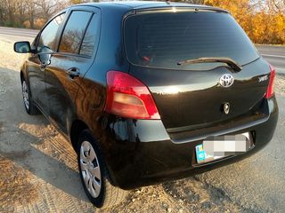 Toyota Yaris foto 4