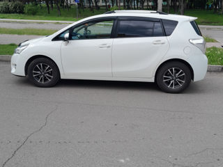 Toyota Verso foto 6