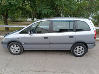 Opel Zafira foto 5