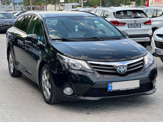 Toyota Avensis foto 4