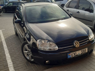 Volkswagen Golf foto 1