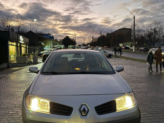 Renault Megane foto 2