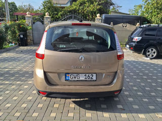 Renault Grand Scenic foto 8