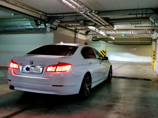 BMW 5 Series foto 6