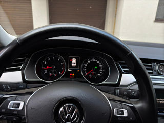 Volkswagen Passat foto 4