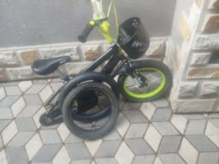 Bicicleta e bună numaibtrebuie diolscu de schimbat foto 3