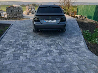 BMW 5 Series foto 2