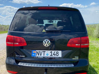 Volkswagen Touran foto 10