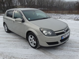 Opel Astra foto 1