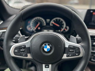 BMW 5 Series foto 8