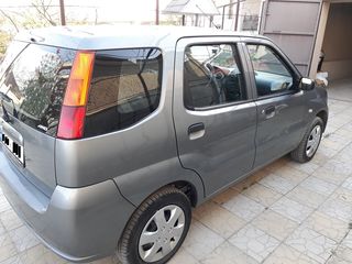 Suzuki Ignis foto 4